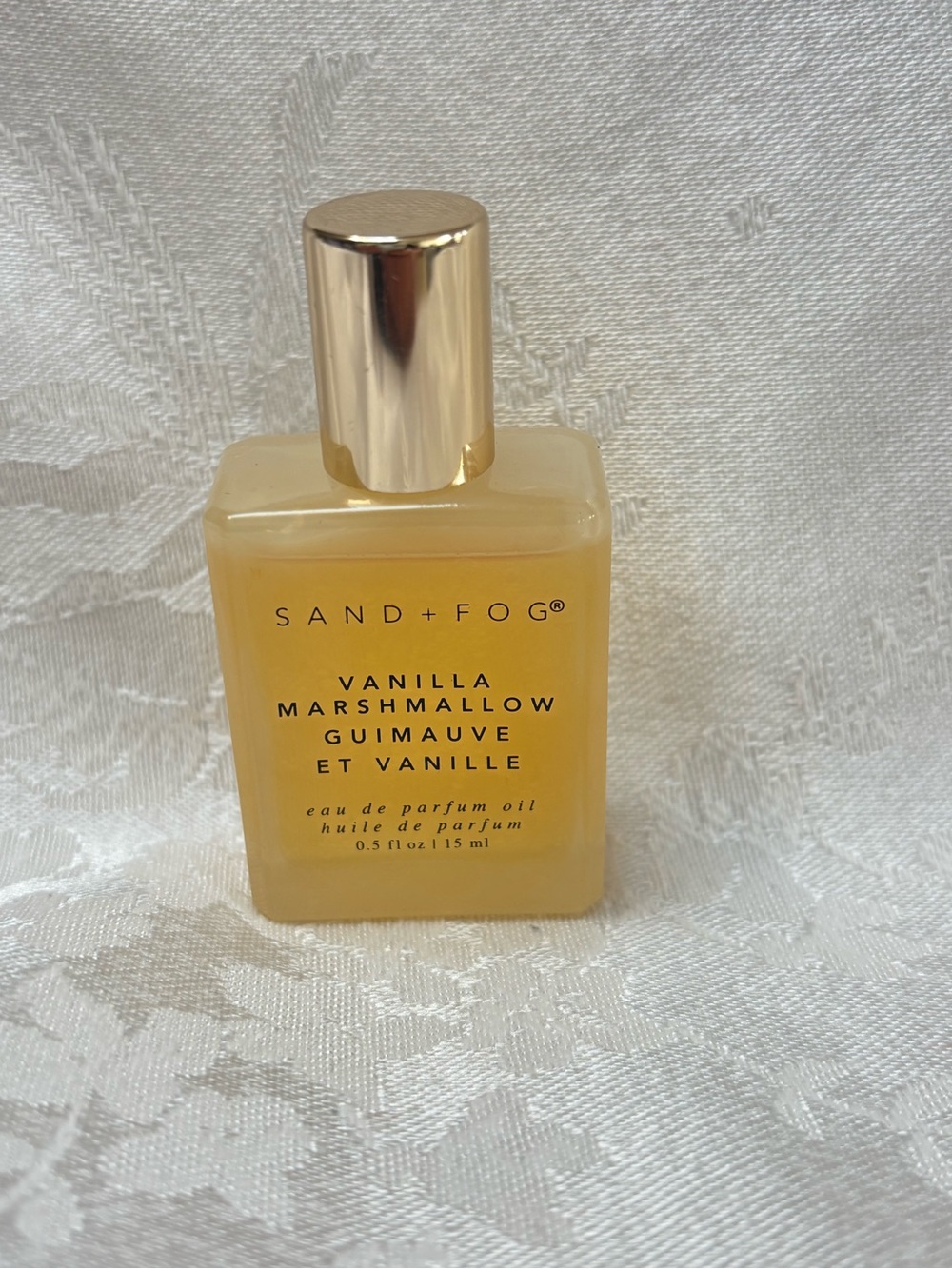Sand + Fog Vanilla Marshmallow Perfume Oil - Soft Yellow